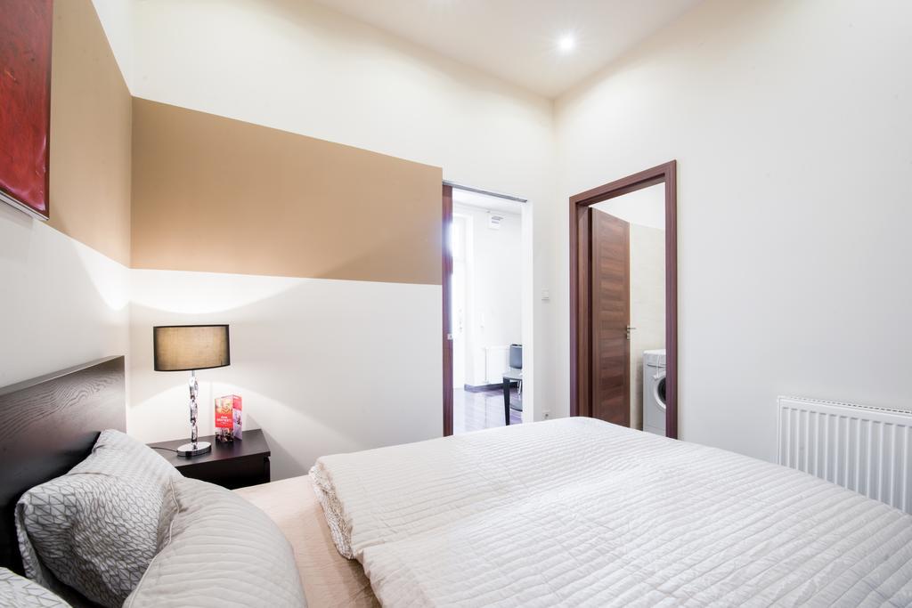 Little Boss Apartment Будапеща Екстериор снимка