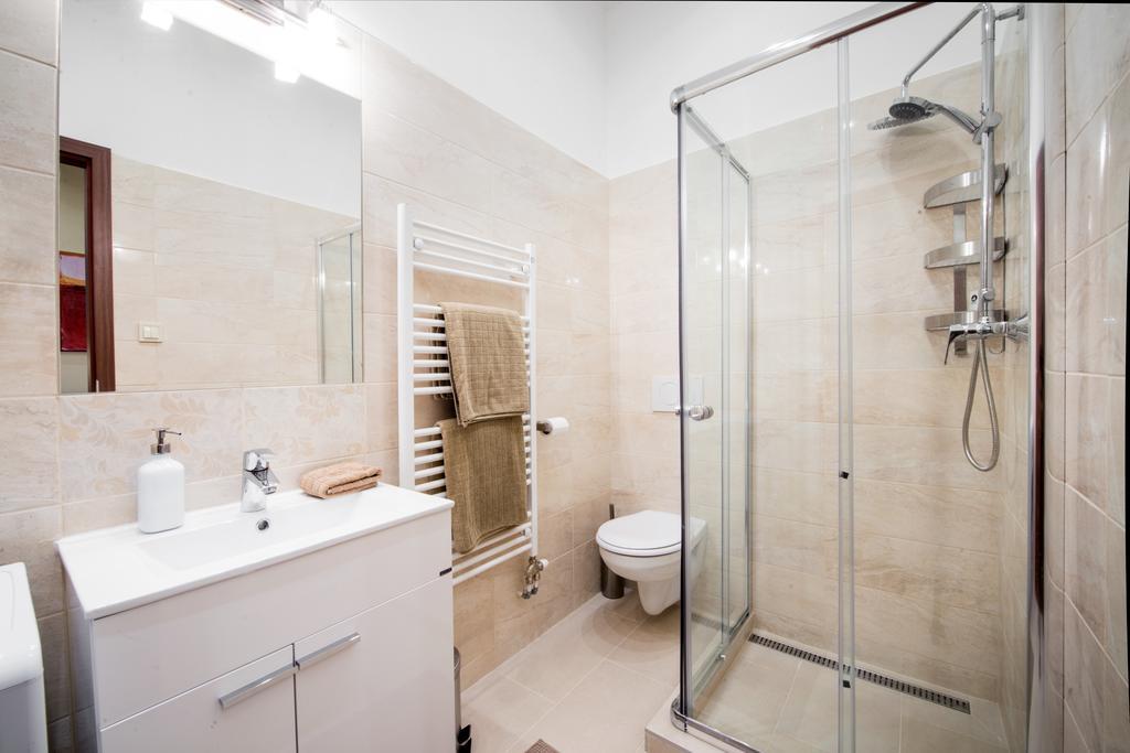 Little Boss Apartment Будапеща Екстериор снимка